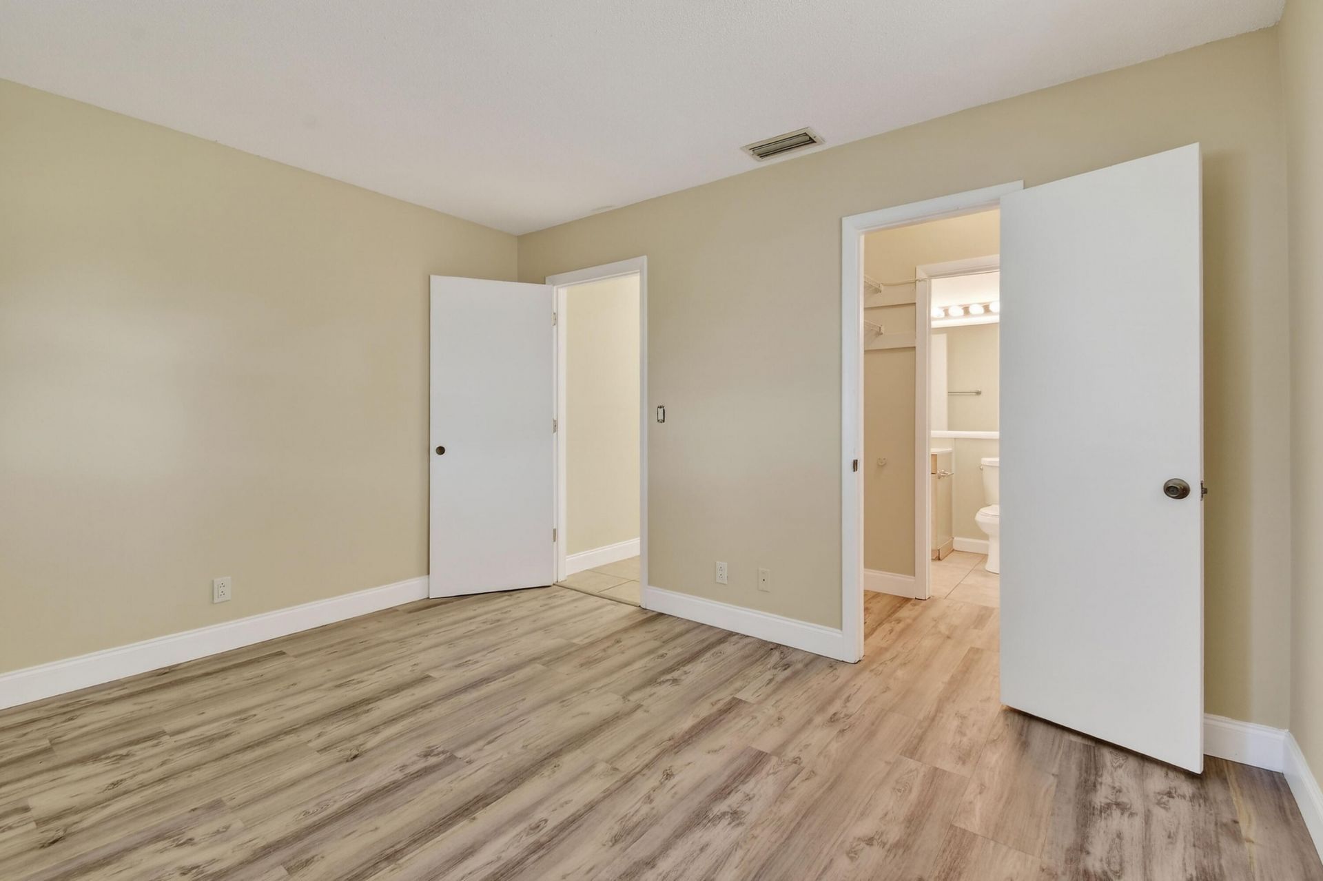 1904 SW Golf Lane, Boynton Beach, FL 33426 Photo