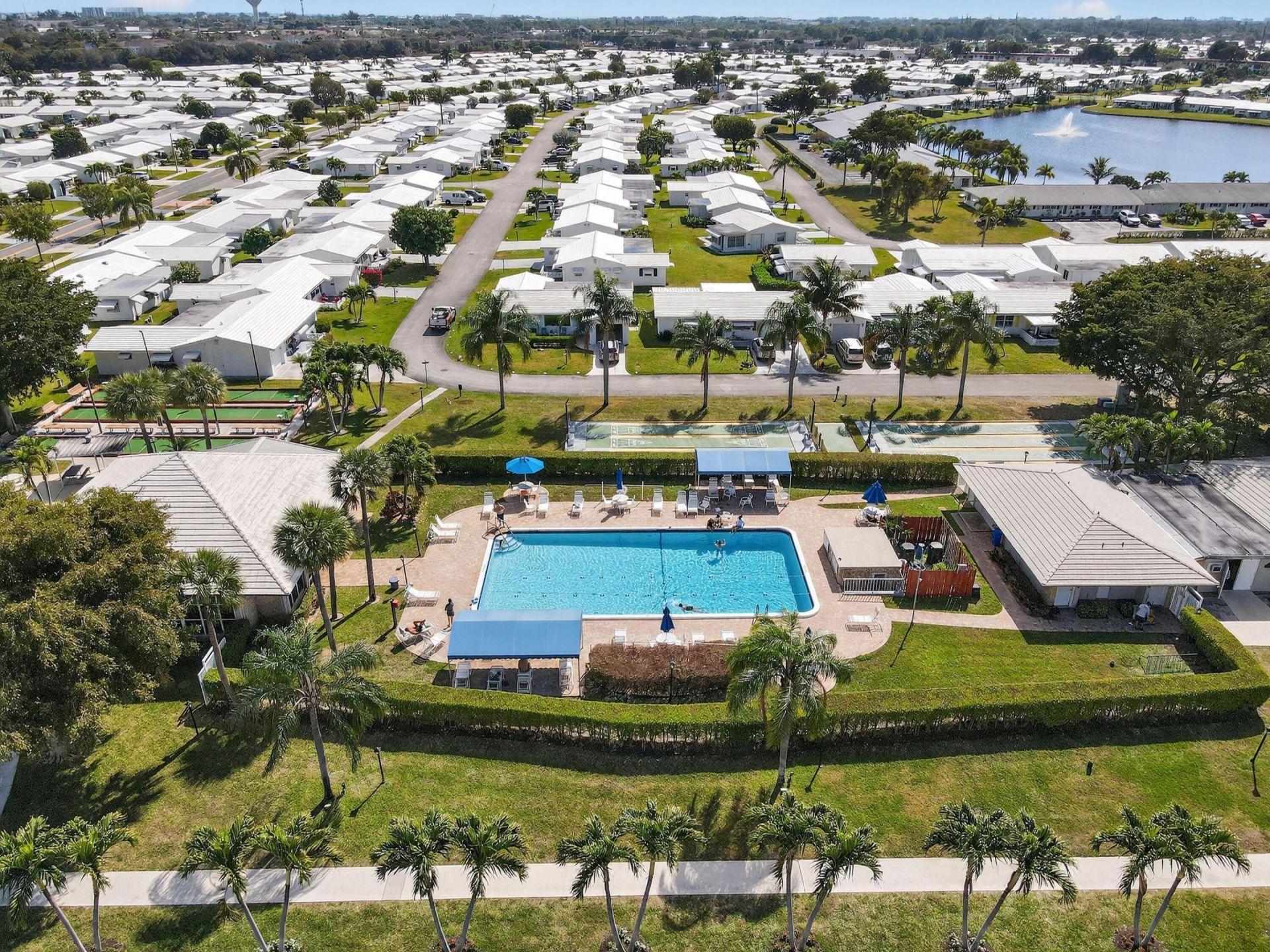 1904 SW Golf Lane, Boynton Beach, FL 33426 Photo