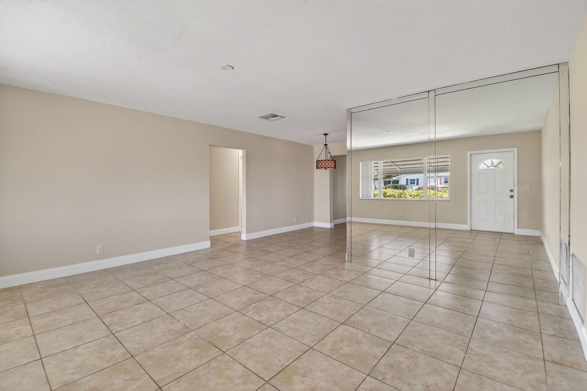 1904 SW Golf Lane, Boynton Beach, FL 33426 Photo