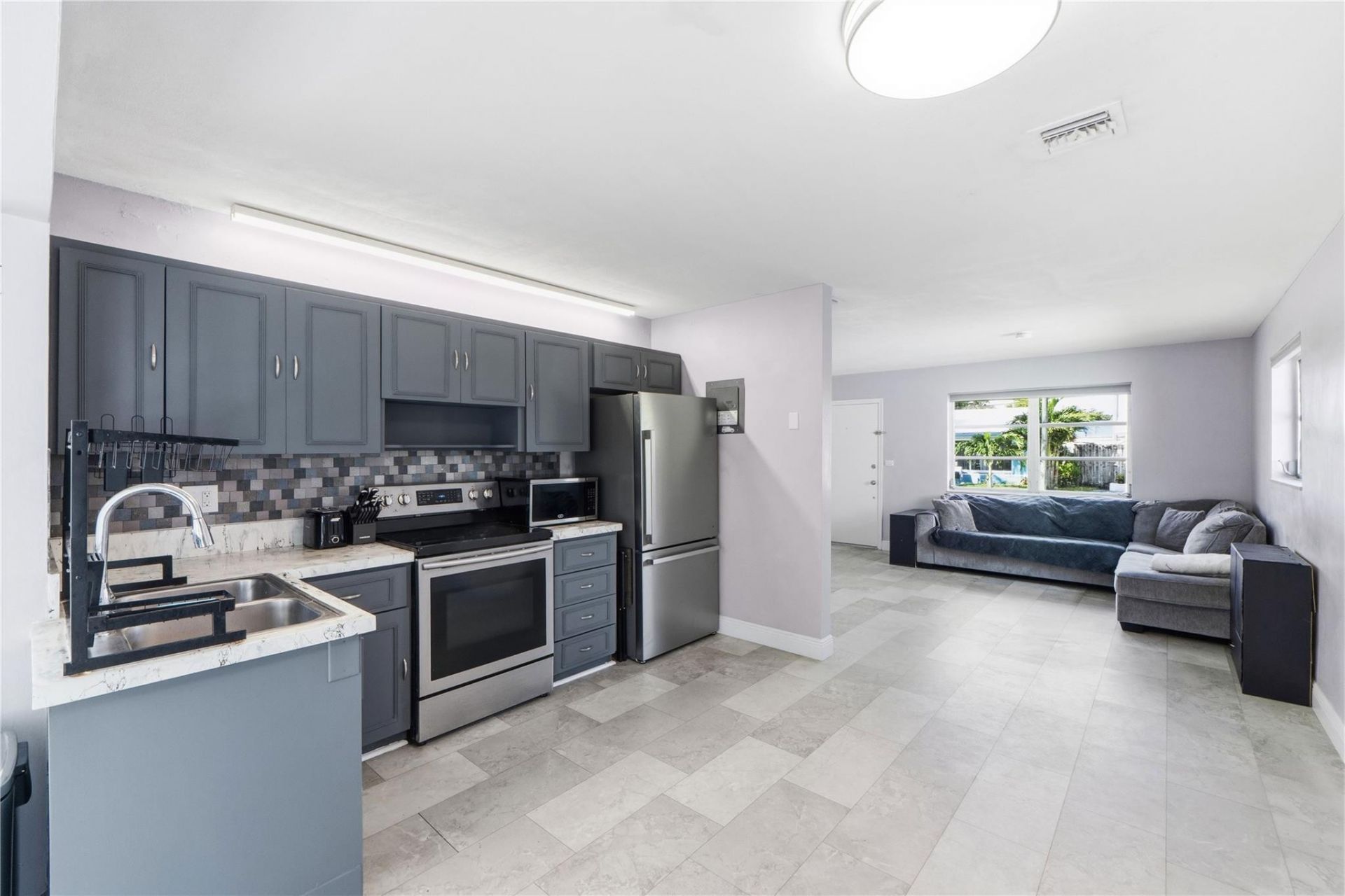 4560 NW 17th Terrace, Tamarac, FL 33309 Photo