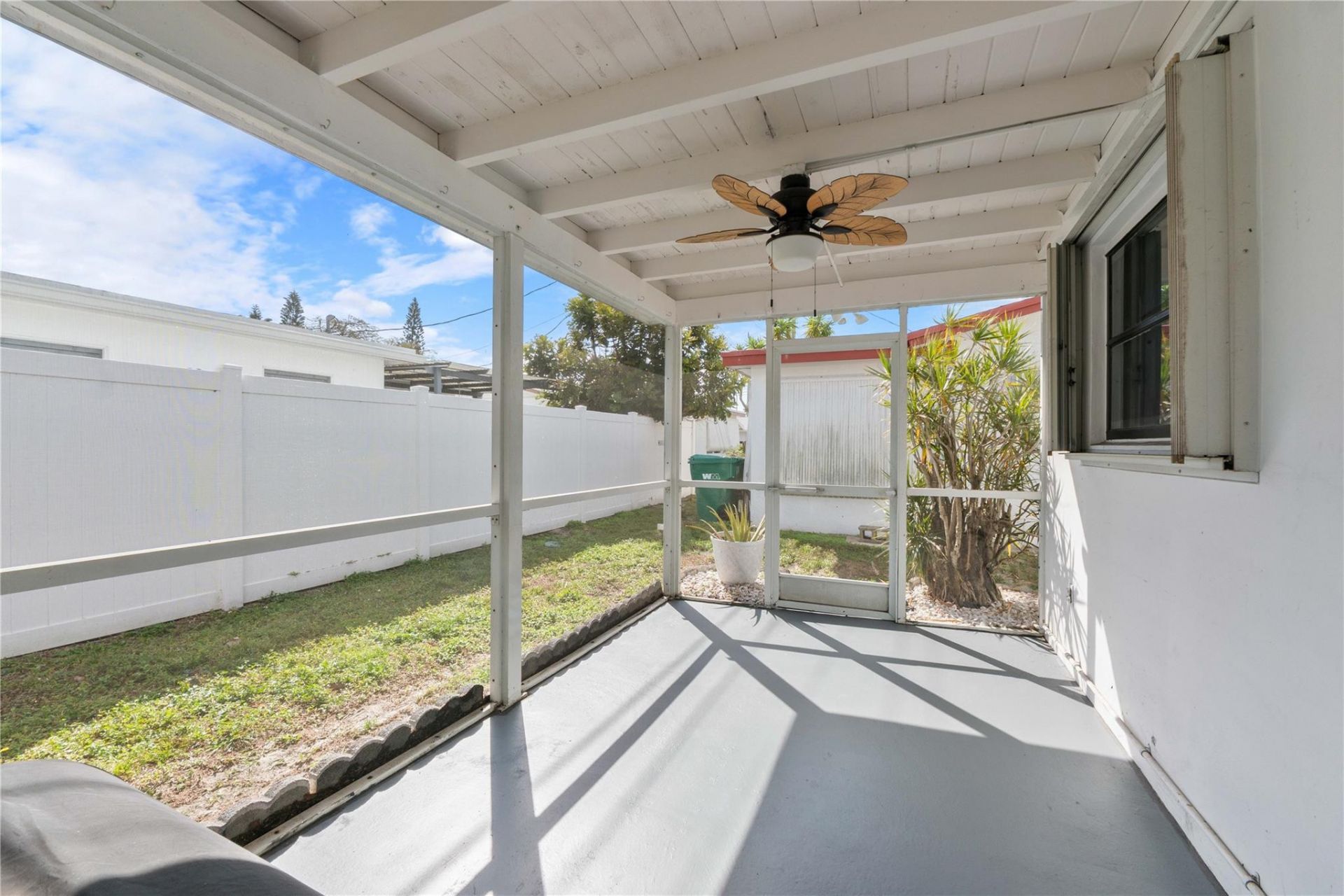 4560 NW 17th Terrace, Tamarac, FL 33309 Photo