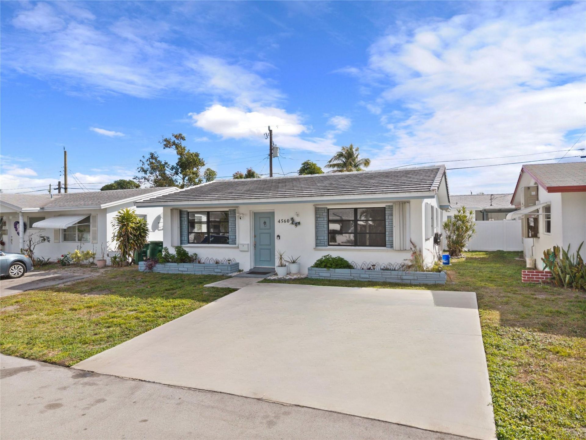 4560 NW 17th Terrace, Tamarac, FL 33309 Photo