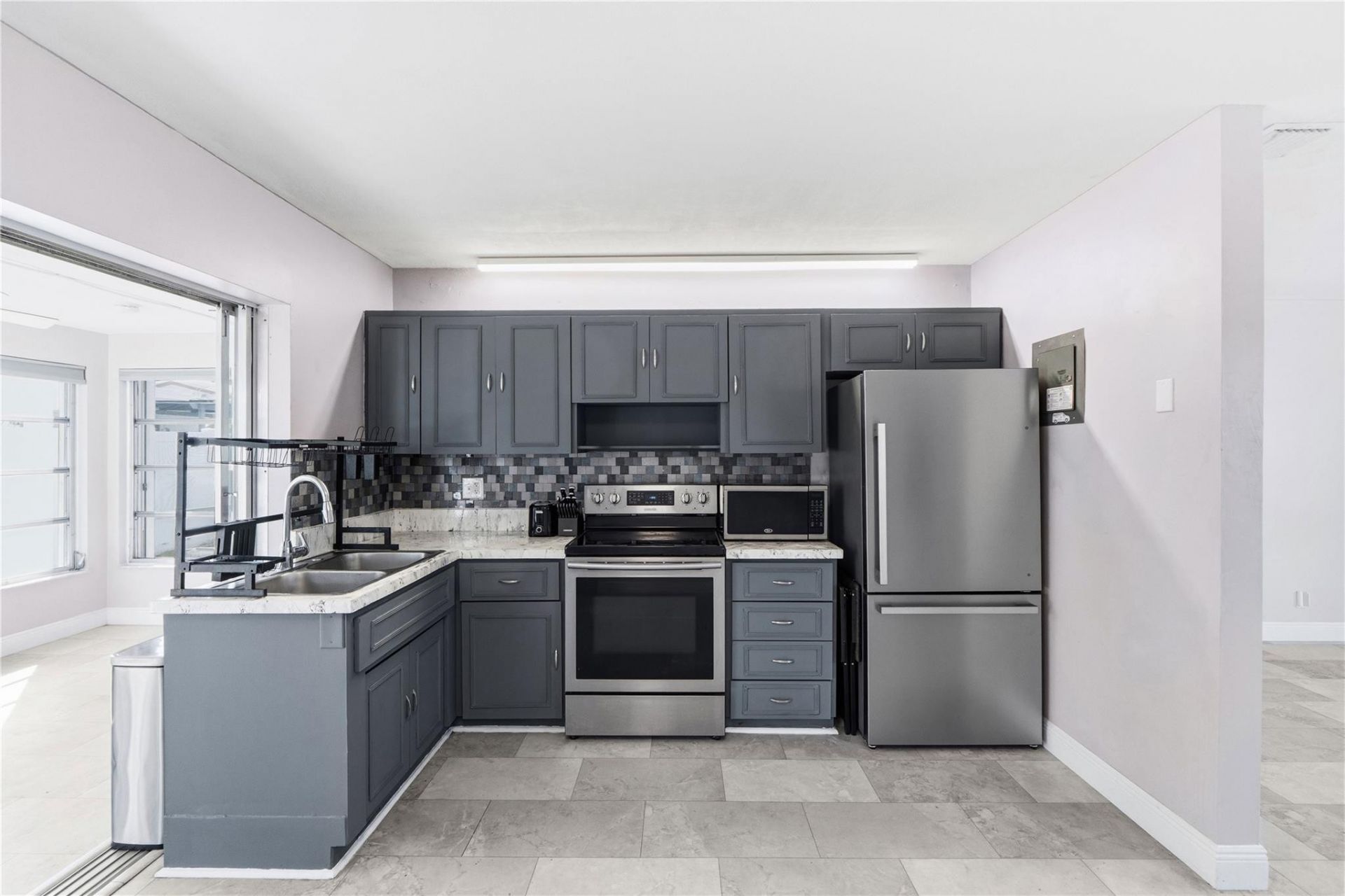 4560 NW 17th Terrace, Tamarac, FL 33309 Photo