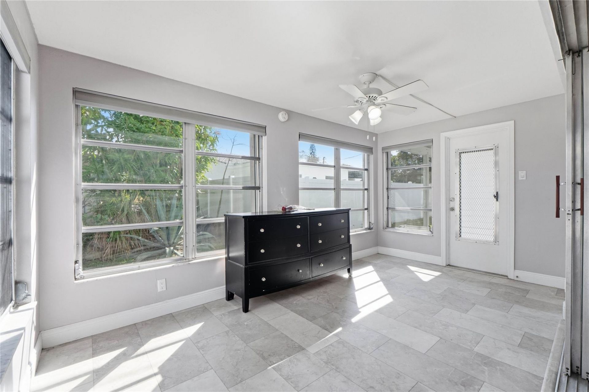 4560 NW 17th Terrace, Tamarac, FL 33309 Photo