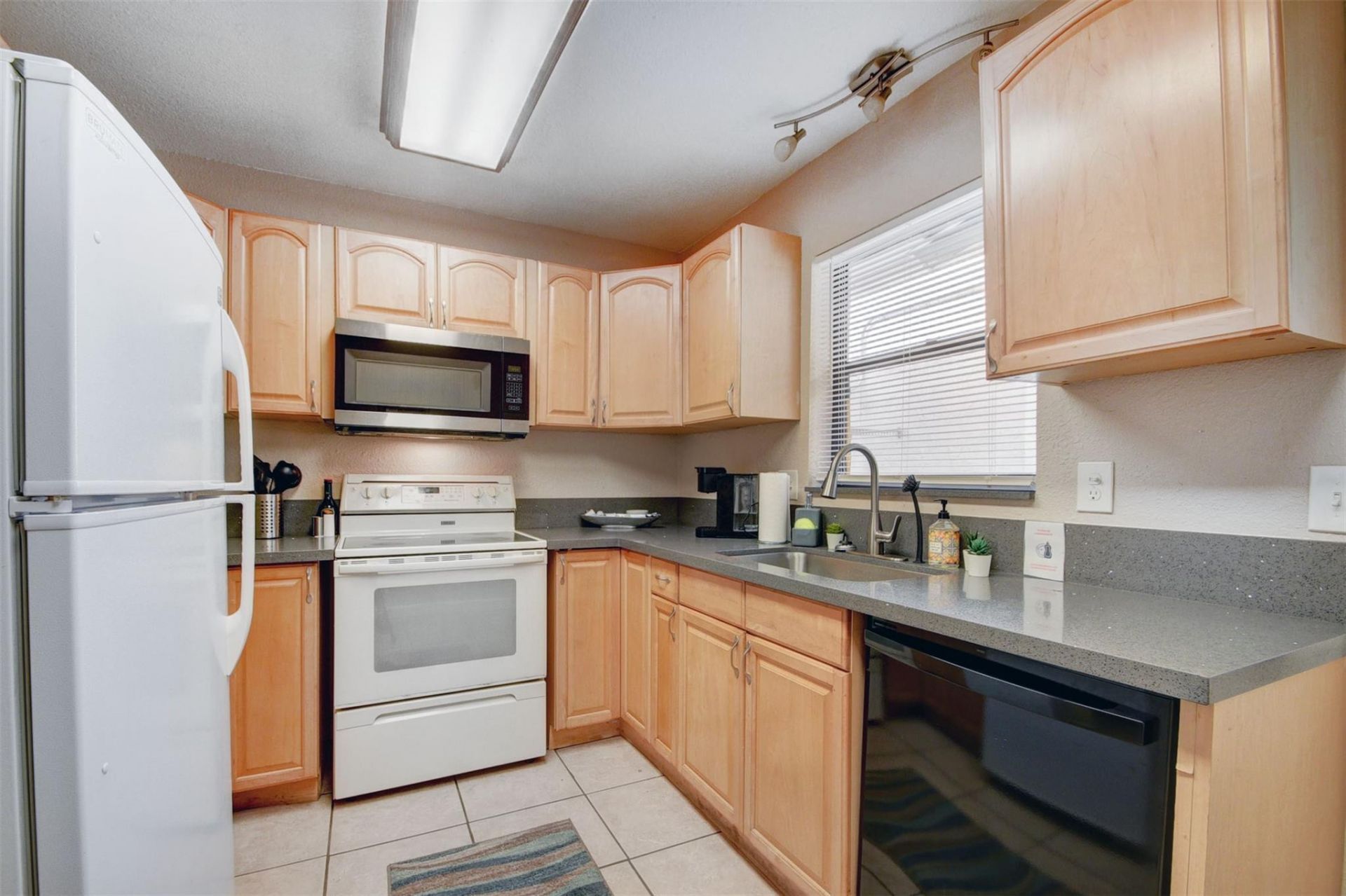 101 SW 10th Ave., Boynton Beach, FL 33435 Photo