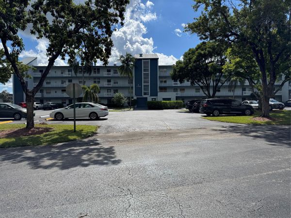 1700 NW 80th Avenue, Unit 108, Margate, FL 33063