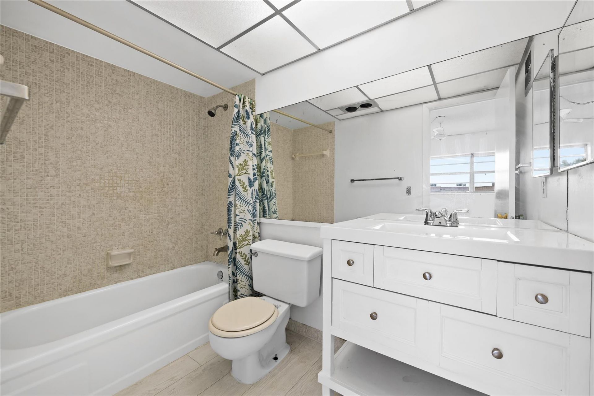 5031 W Oakland Park Boulevard, Unit 309, Lauderdale Lakes, FL 33313 Photo