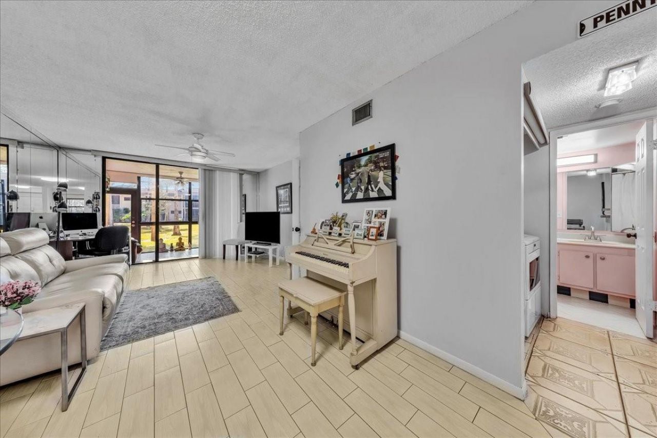 7737 NW 79th Avenue, Unit 105, Tamarac, FL 33321 Photo