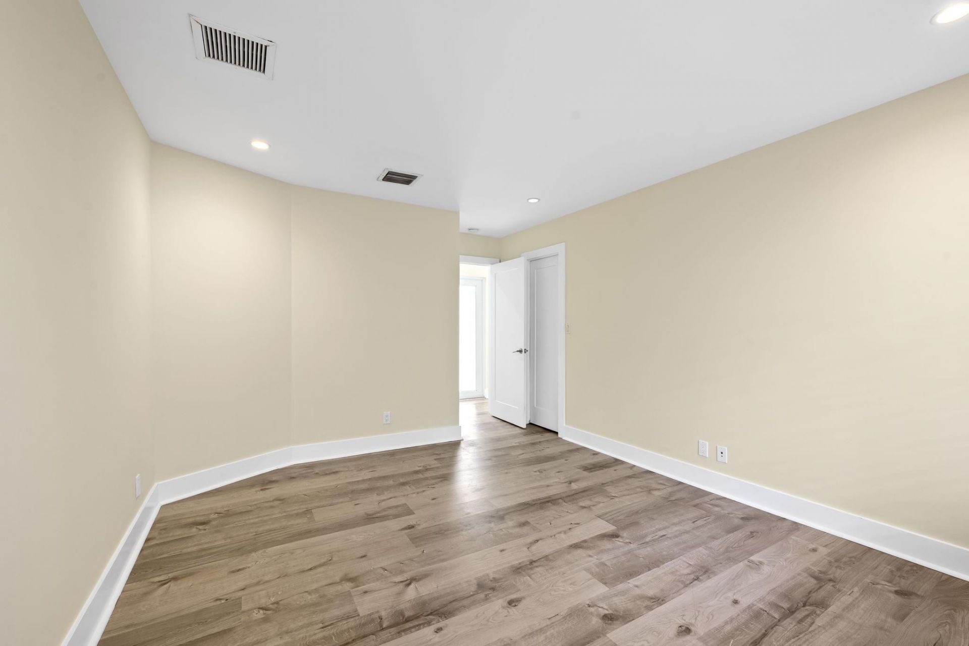 804 N Victoria Park Road, Fort Lauderdale, FL 33304 Photo