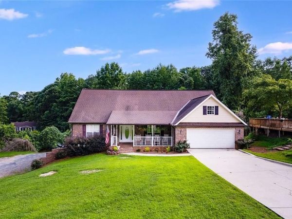 144 Bobs Drive, Mableton, GA 30126