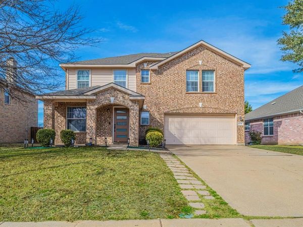 2216 La Salle Trail, Grand Prairie, TX 75052