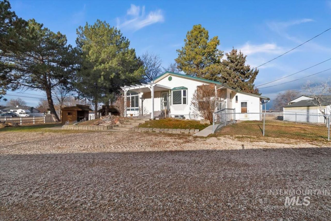 3320 Wilson Lane, Nampa, ID 83686 Main Photo