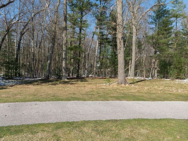 160 Hadrians Way, Twin Lake, MI 49457