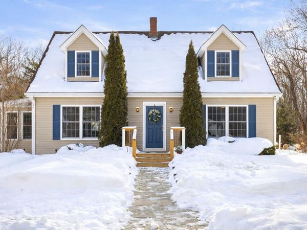 378 School Street, Berwick, ME 03901