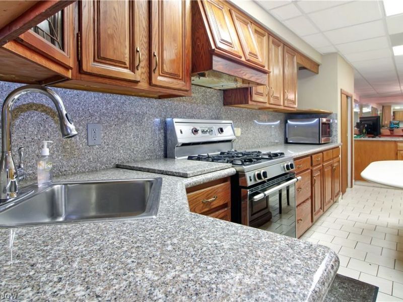 15689 Prospect Road, Strongsville, OH 44149 Photo 15