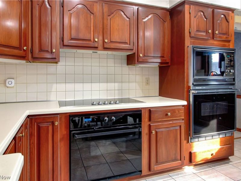 15689 Prospect Road, Strongsville, OH 44149 Photo 8