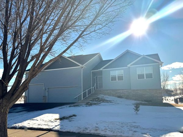 816 Abbey Road, Northfield, MN 55057