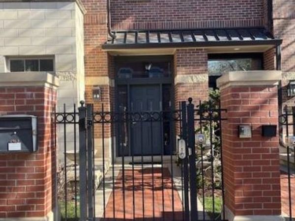 4963 Wyandotte Street, Unit F2, Kansas City, MO 64112