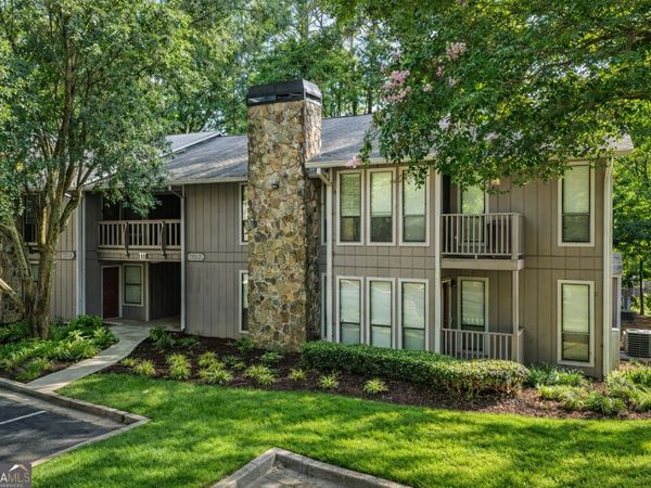 3991 Woodridge Way, Tucker, GA 30084