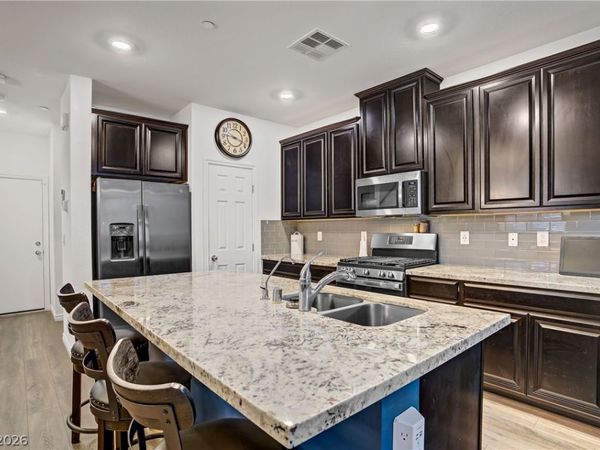 755 Glory Morning Court, North Las Vegas, NV 89086