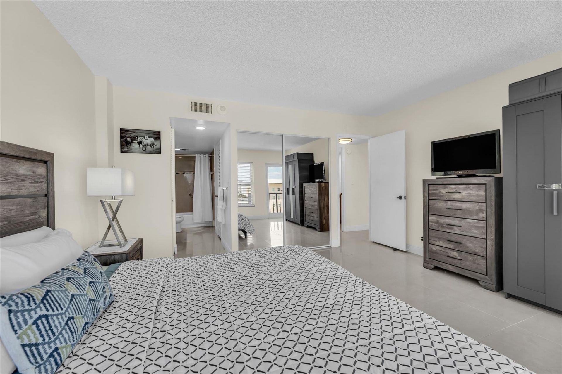 405 N Ocean Boulevard, Unit 727, Pompano Beach, FL 33062 Photo