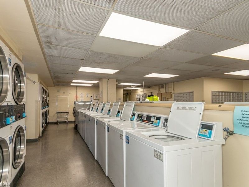 11850 Edgewater Drive, Unit 1002, Lakewood, OH 44107 Photo 20