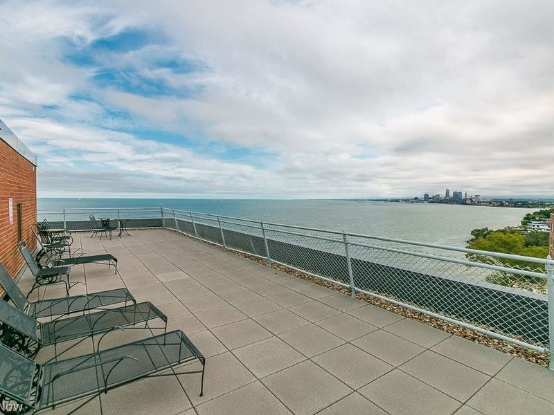 11850 Edgewater Drive, Unit 1002, Lakewood, OH 44107 Photo 24