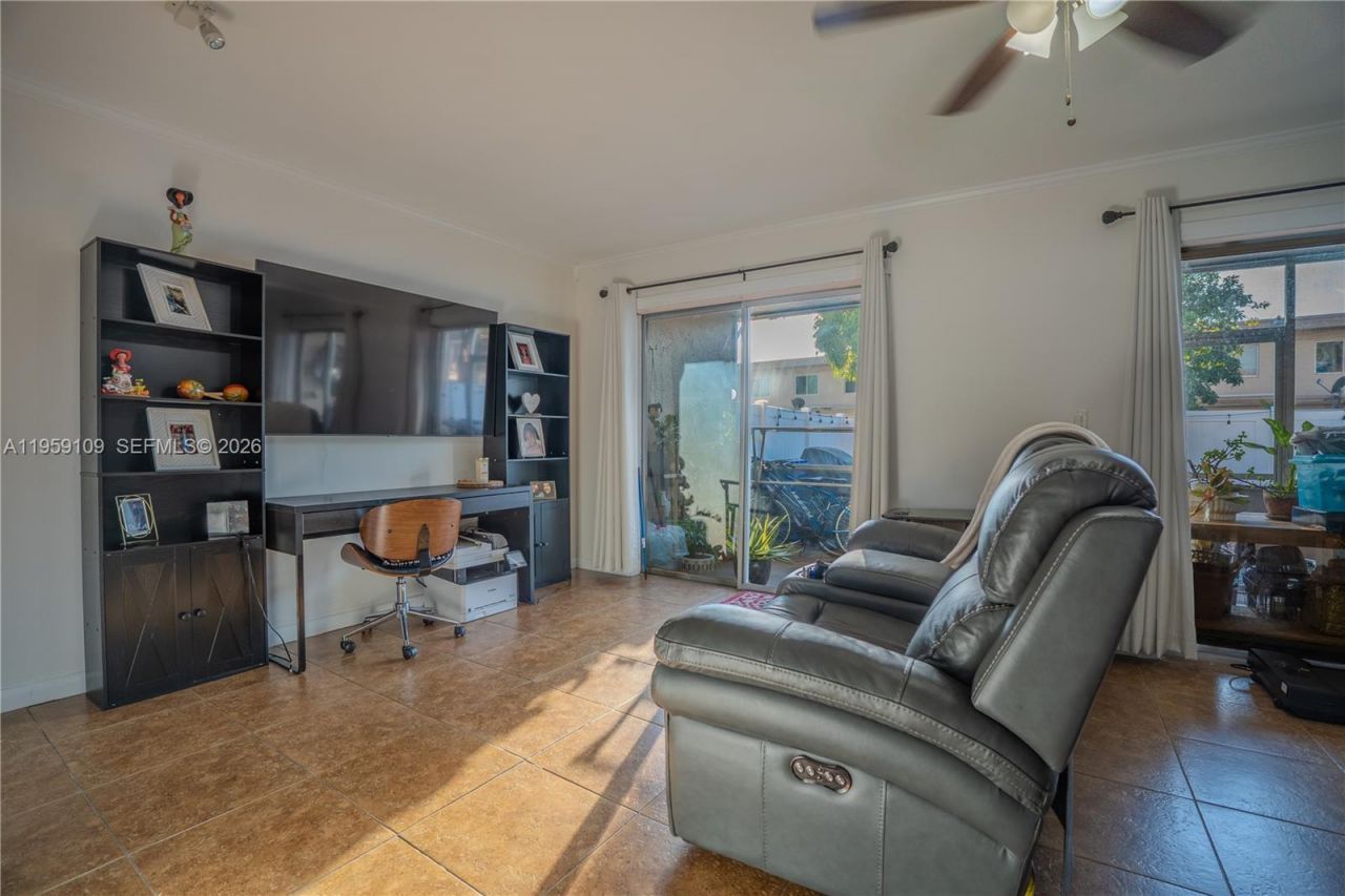 1527 NW 80th Ave , Unit I, Margate, FL 33063 Photo