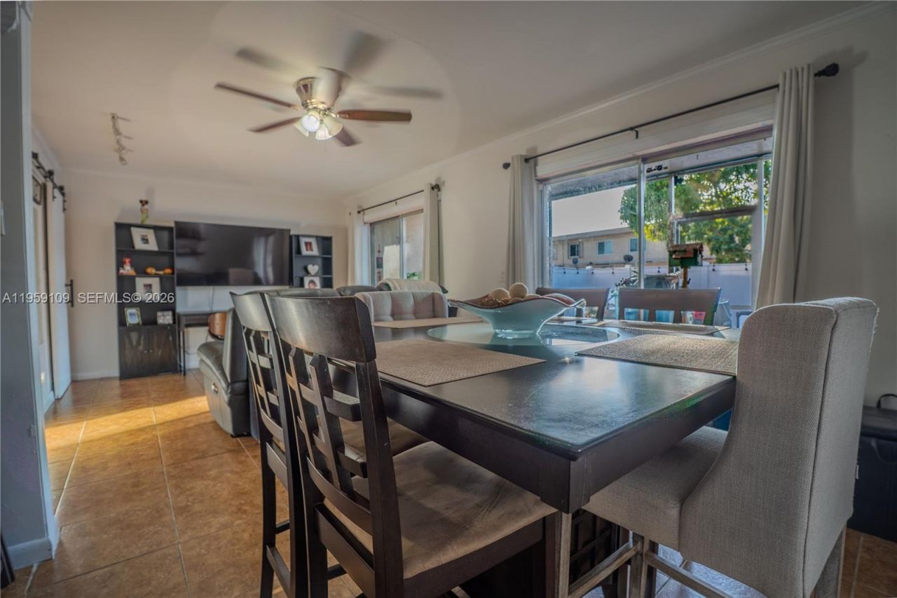 1527 NW 80th Ave , Unit I, Margate, FL 33063 Photo