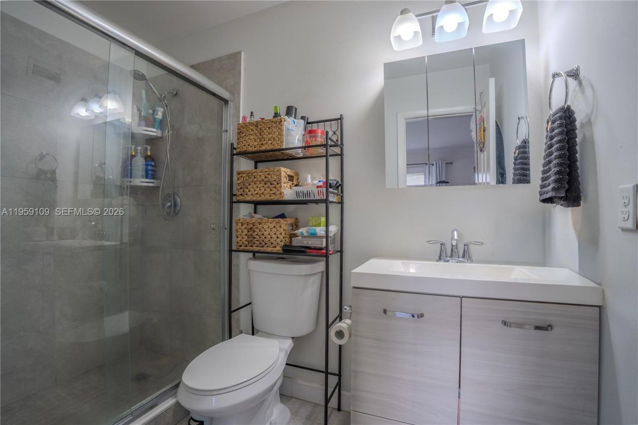 1527 NW 80th Ave , Unit I, Margate, FL 33063 Photo