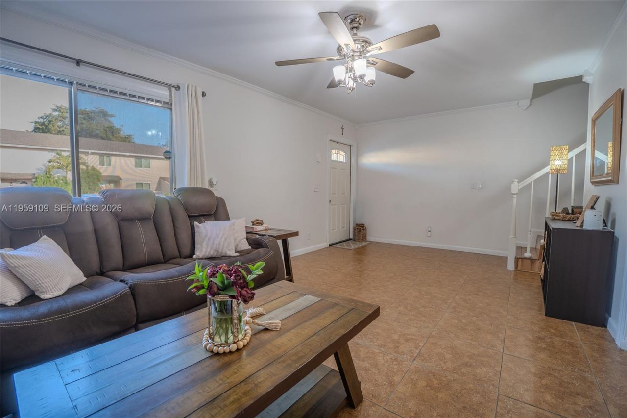 1527 NW 80th Ave , Unit I, Margate, FL 33063 Photo