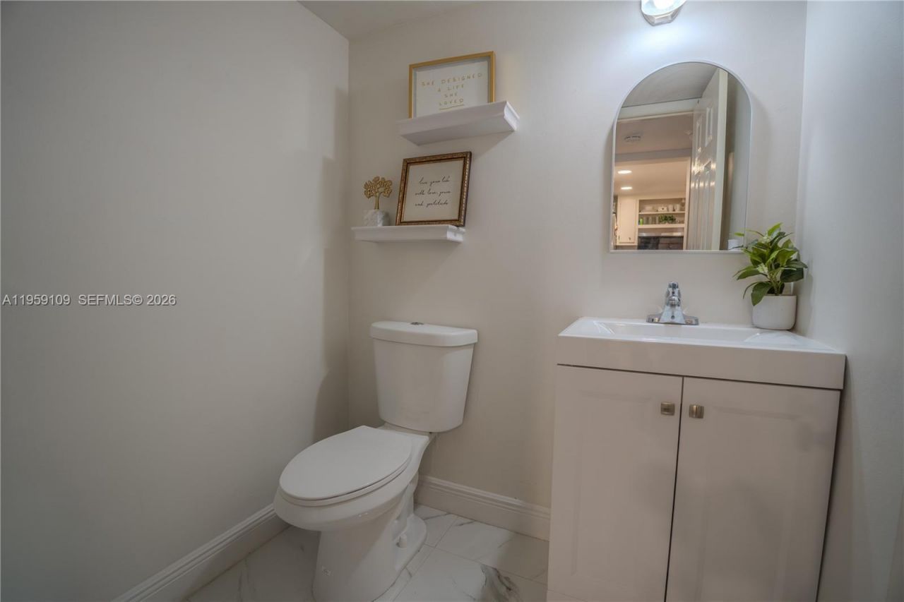 1527 NW 80th Ave , Unit I, Margate, FL 33063 Photo