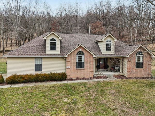 2363 Turnberry Court, Newark, OH 43055