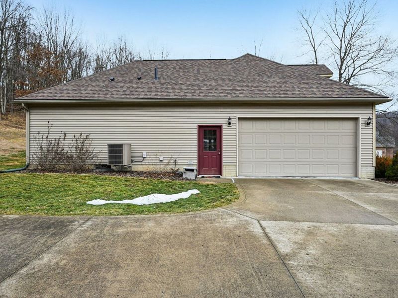 2363 Turnberry Court, Newark, OH 43055 Photo 35