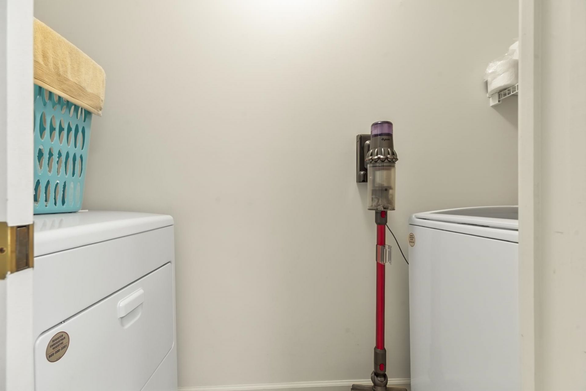 4002 Acorn Way Photo 21