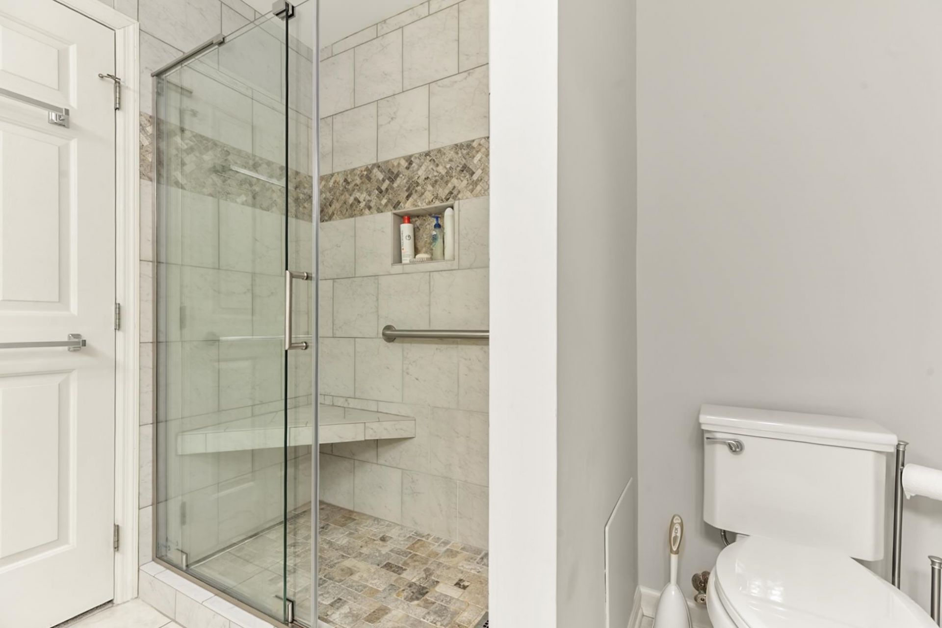 4002 Acorn Way Photo 22