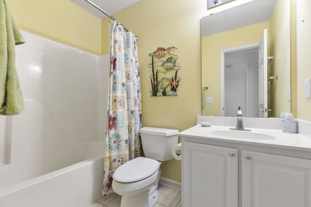 4002 Acorn Way Photo 23