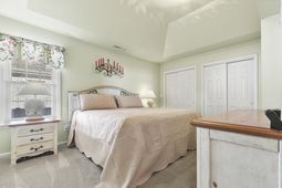 4002 Acorn Way photo 4