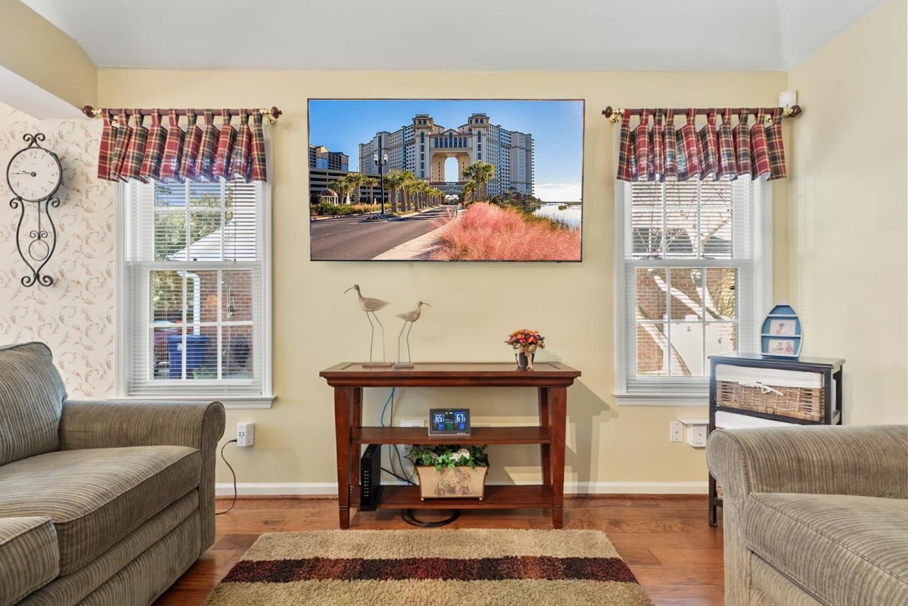 4002 Acorn Way Photo 7