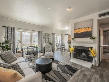 4415 Bellaire Drive S, Unit 203S, Fort Worth, TX 76109