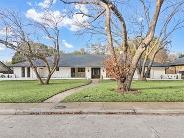 3945 Shady Hill Drive, Dallas, TX 75229