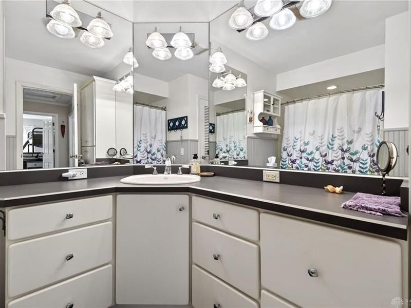 3448 Indian Hill Drive, Kettering, OH 45429 Photo 37