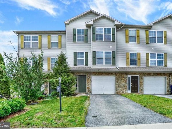 655 FISHER DRIVE, YORK, PA 17404