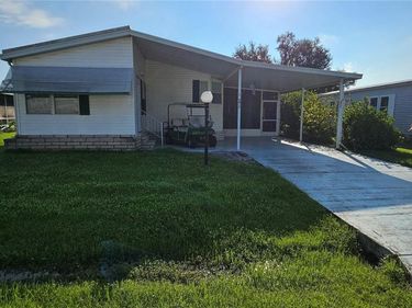 8410 WAGON WHEEL CIRCLE, NORTH FORT MYERS, FL 33917