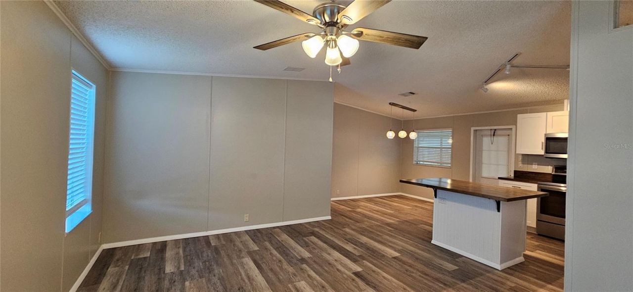 8410 Wagon Wheel Circle, North Fort Myers, FL 33917 Photo