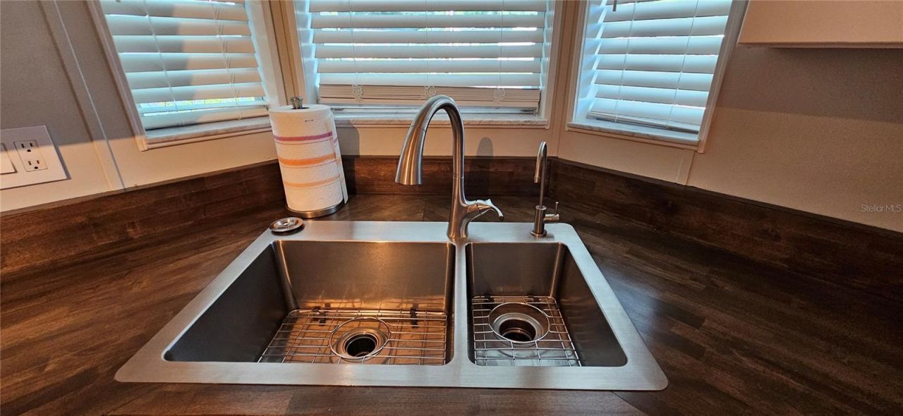 8410 Wagon Wheel Circle, North Fort Myers, FL 33917 Photo