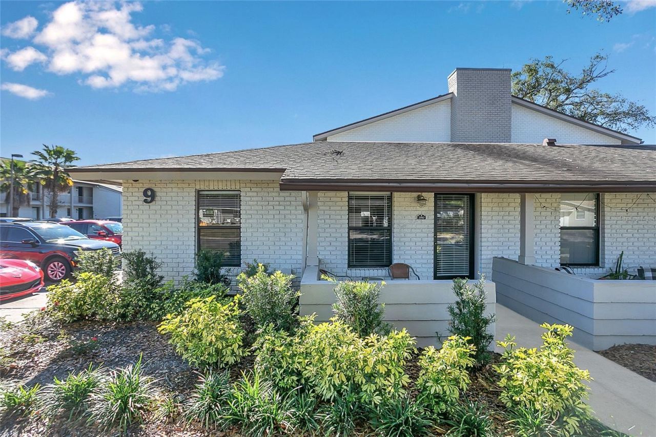 2990 Plaza Terrace Drive, Unit 2990, Orlando, FL 32803 Main Photo