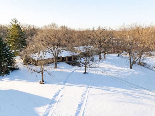 8710 N 2100 East Road, Downs, IL 61736