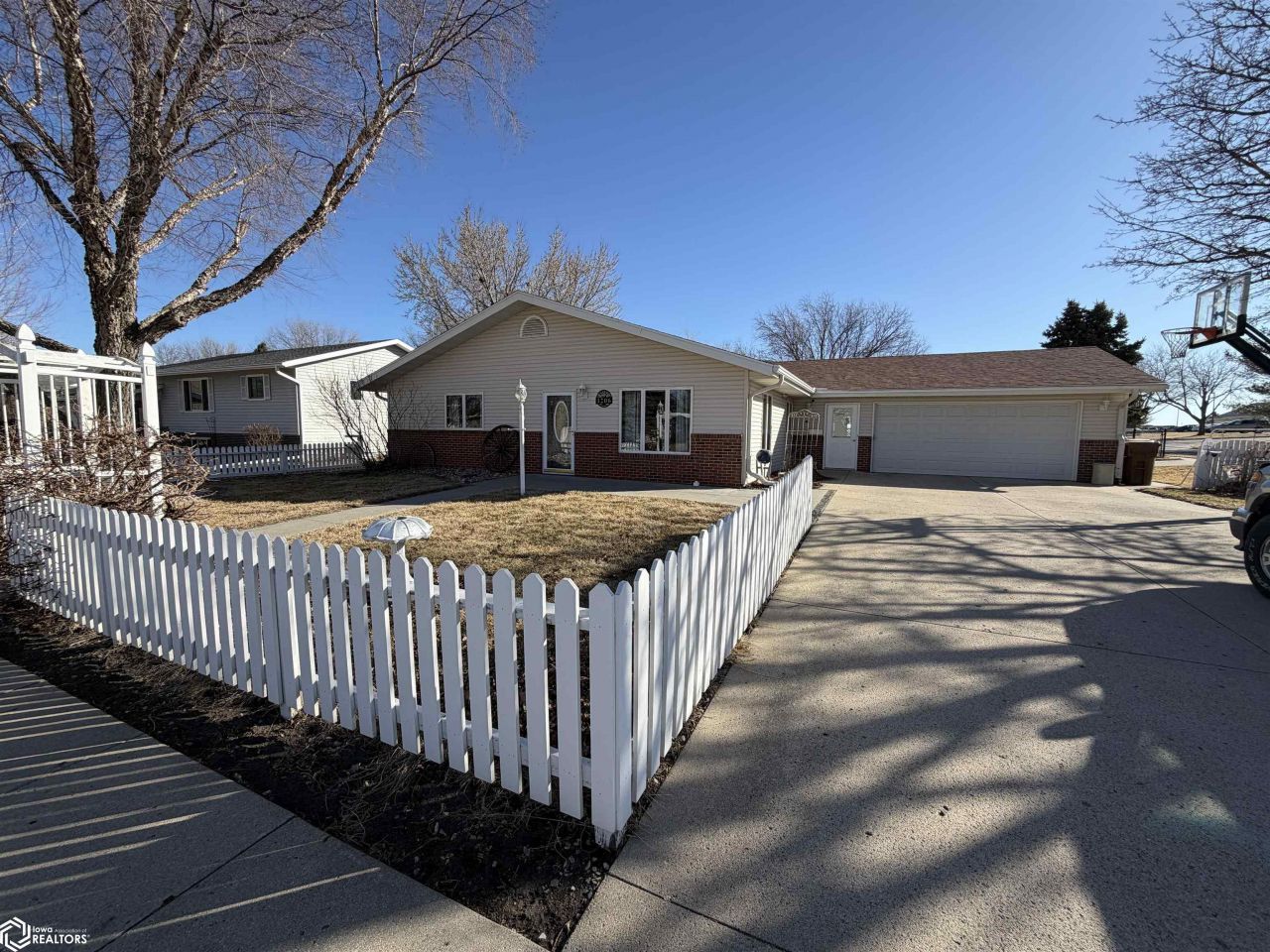 1206 Amy Avenue, Carroll, IA 51401 Main Photo