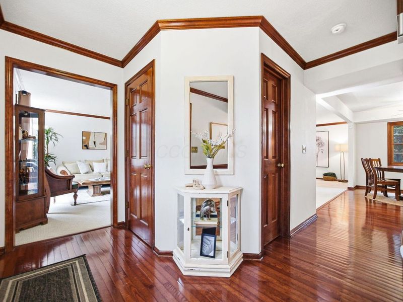 7662 Wallsend Court, Dublin, OH 43017 Photo 4